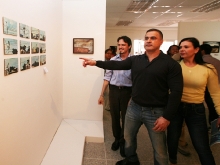 Tarek inauguró Exposición “Paisajes de mi País”