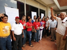 Trabajadores y facilitadores resaltan logros de la revolución en INCES de Anzoátegui