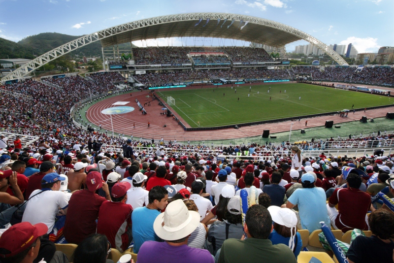 Estadio José Antonio Anzoátegui se consolida como escenario del balompié nacional