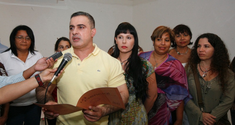 Gobernador Tarek inauguró exposición “Lo Esencial” en la Galería Pedro Báez