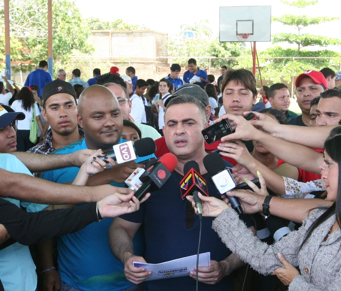 Gobernador Tarek y Viceministro Quiñones iniciaron Clínica de Baloncesto en Boyacá I