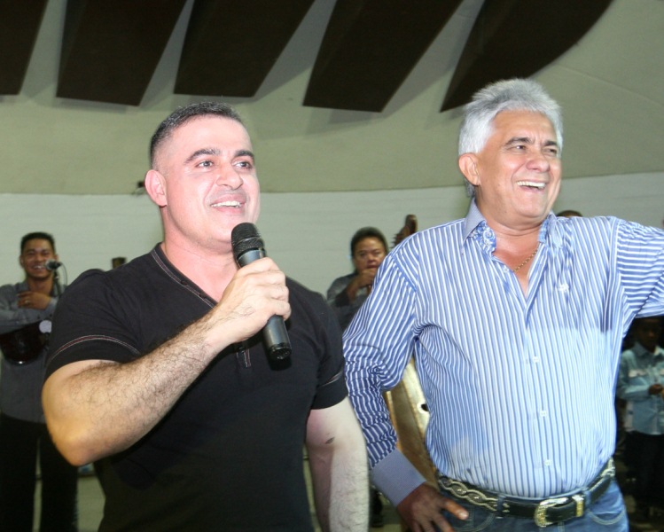 Tarek y Reinaldo Armas compartieron concierto llanero con el pueblo de Anzoátegui 