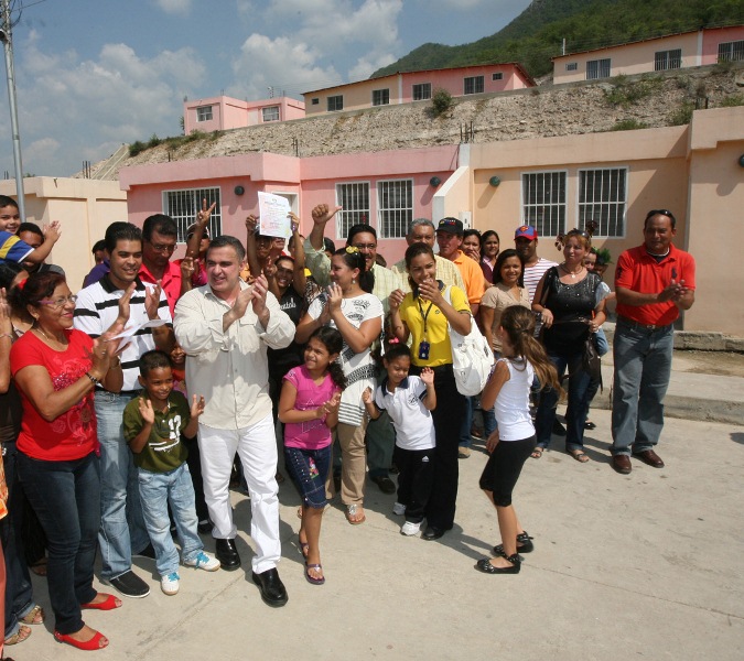 Gobernación de Anzoátegui desarrolla proyectos habitacionales y turísticos en zona norte 