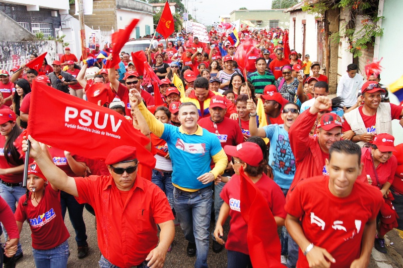 Diez mil patrulleros demostraron su apoyo al candidato Hugo Chávez en Pariaguán