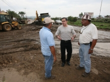 Gobernación avanza en reparación de alcantarillado en vía El Pilar y Caigua 